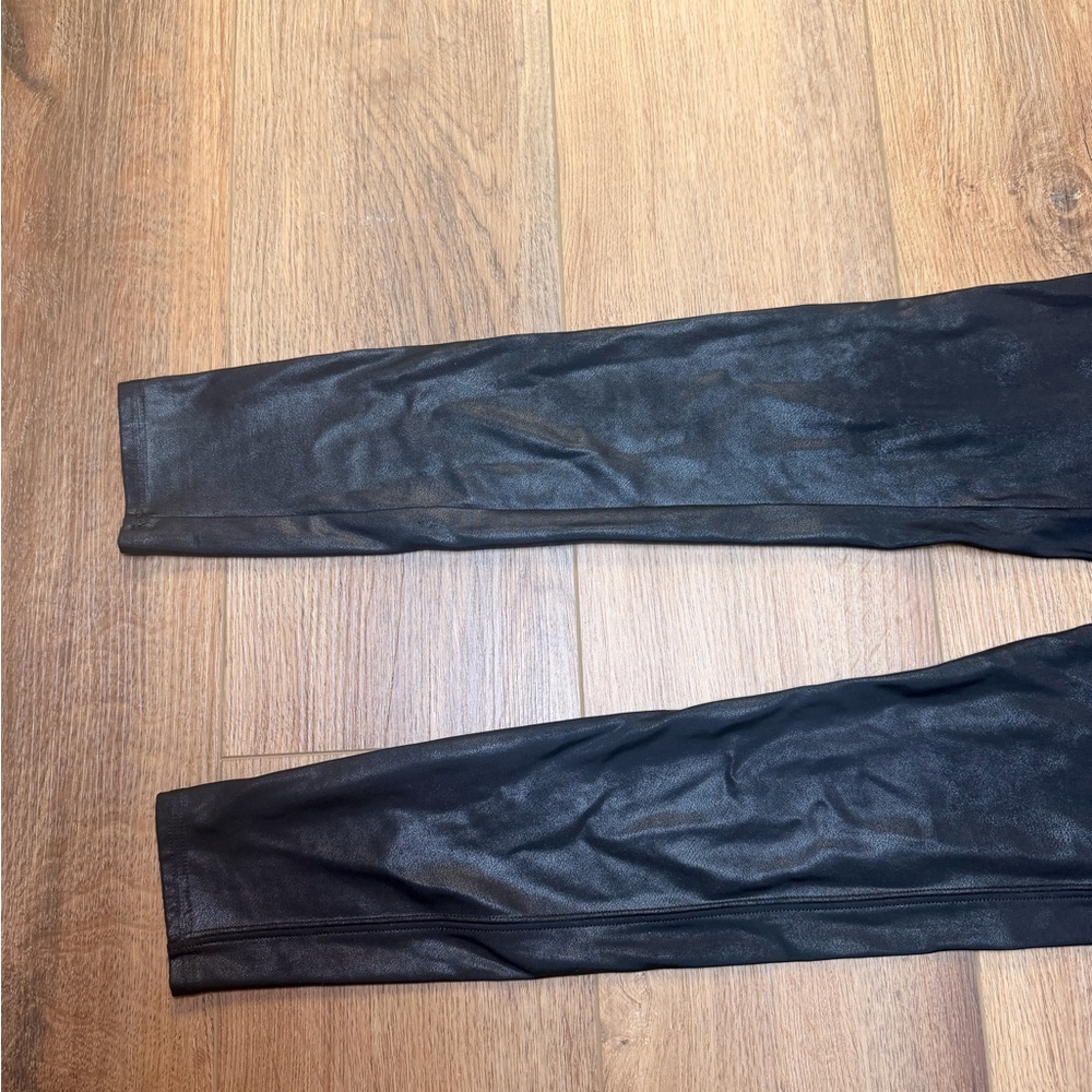SPANX Faux Leather Leggings Size M Black High Rise Power Waist Shaping - Picture 6 of 9